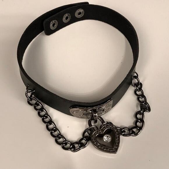 Heart Chain Choker - Black - Picture 3 of 3
